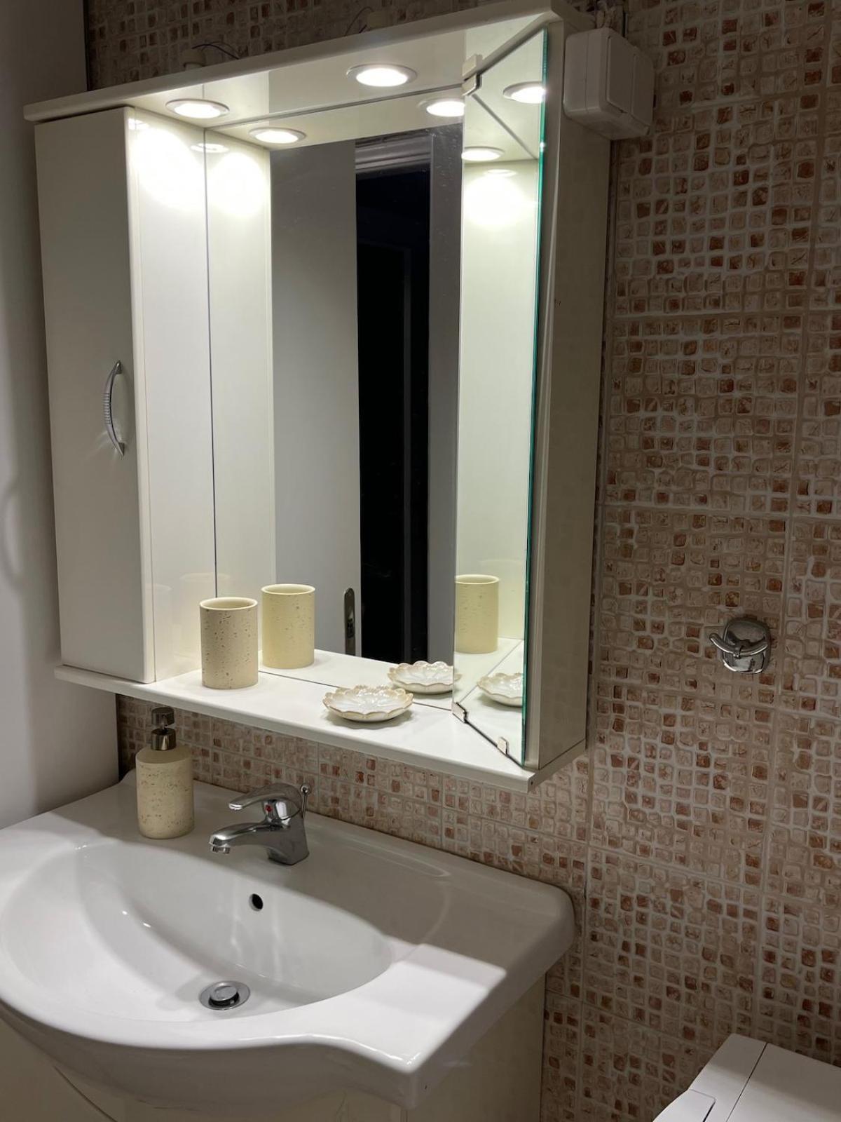 Acropolis, 2bd Erechthiou 21 23 Athen